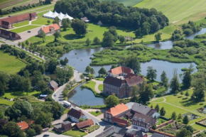 Den Gamle Kro ved Gram slot in Gram